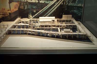 4x3_model.jpg (15792 bytes)
