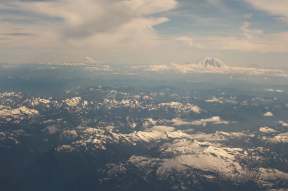 4x3 mountains.jpg (7094 bytes)