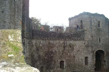 4x3 Chepstow Catle 1.jpg (15535 bytes)