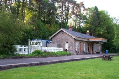 4x3 tintern station.jpg (20698 bytes)